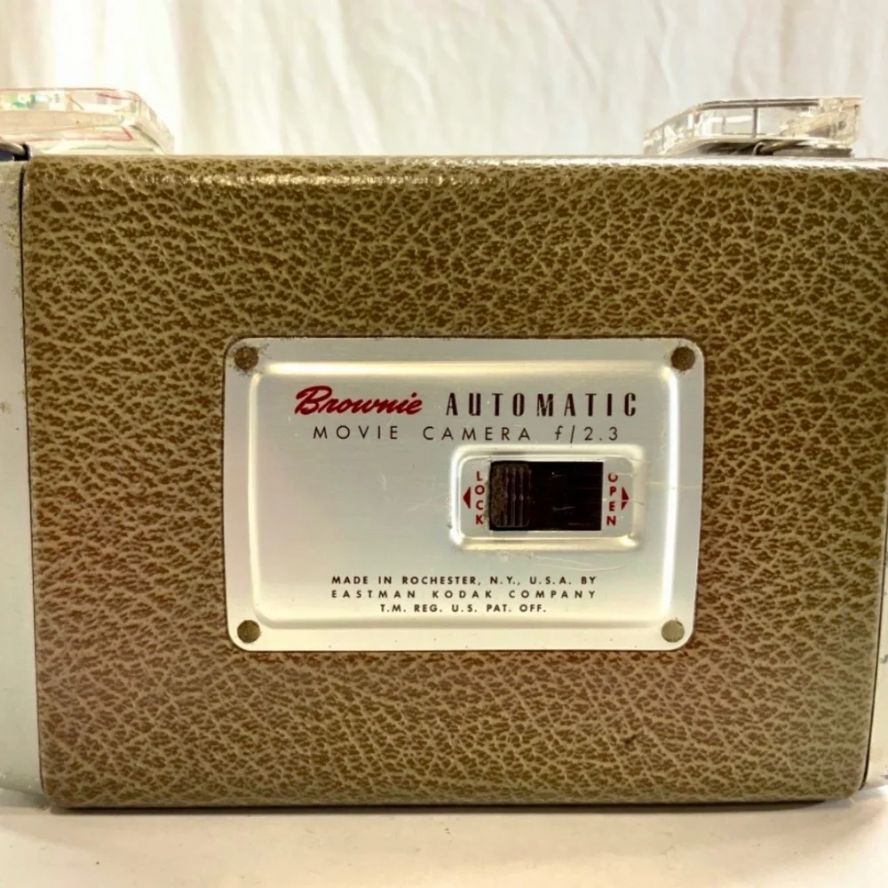 Vintage KODAK Brownie 8mm Automatic Movie Camera F/2.3 Lens UNTESTED